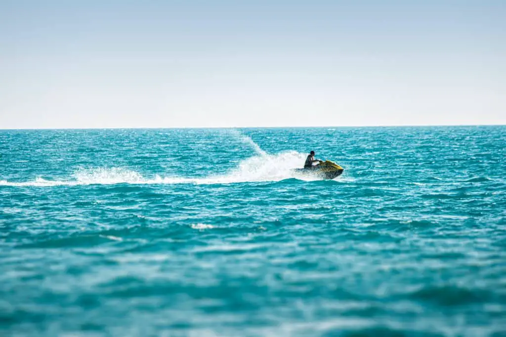 Et donc le prix du permis bateau ?