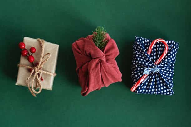 Emballage Furoshiki Noël : Sublimez vos Cadeaux avec une Touche Écologique